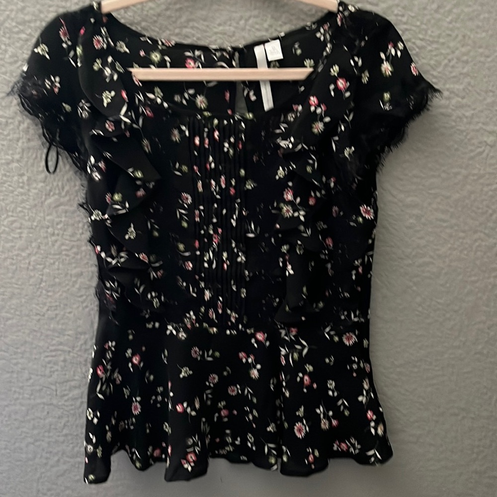 Floral silky blouse size M.